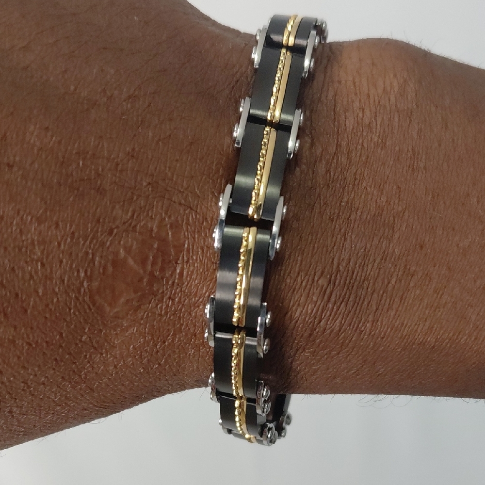 Black and Gold Chain Bracelet